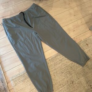 Men's Gray and Black Jogger Pants (2 pairs)
